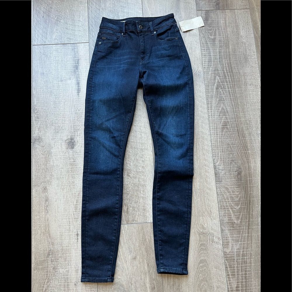 G-STAR Shape High Super Skinny Jean in Dark Aged Wash Size 26